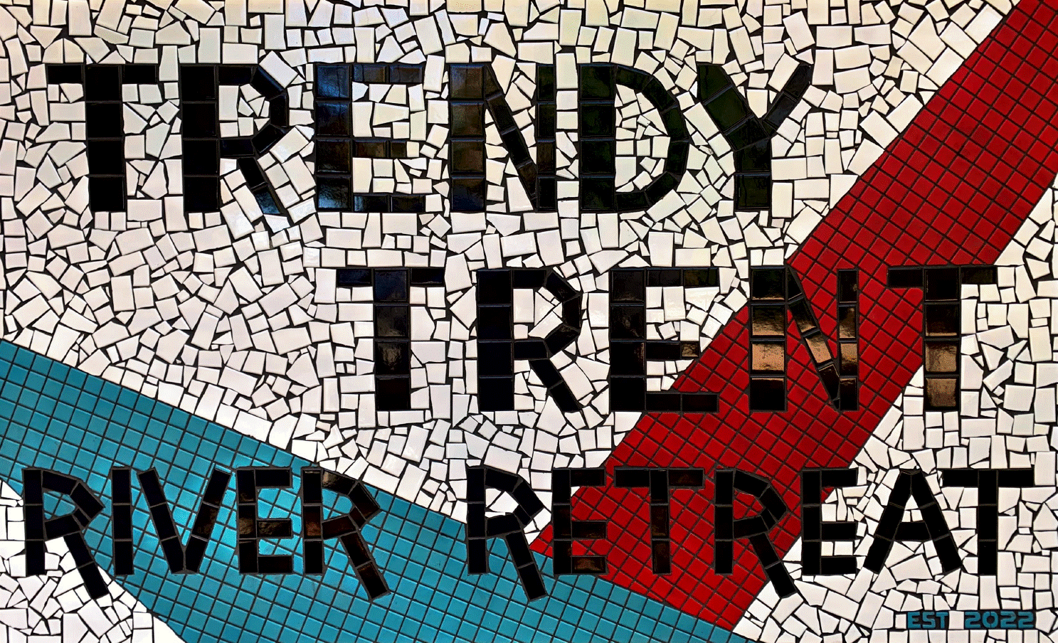 Trendy Trent River Retreat
